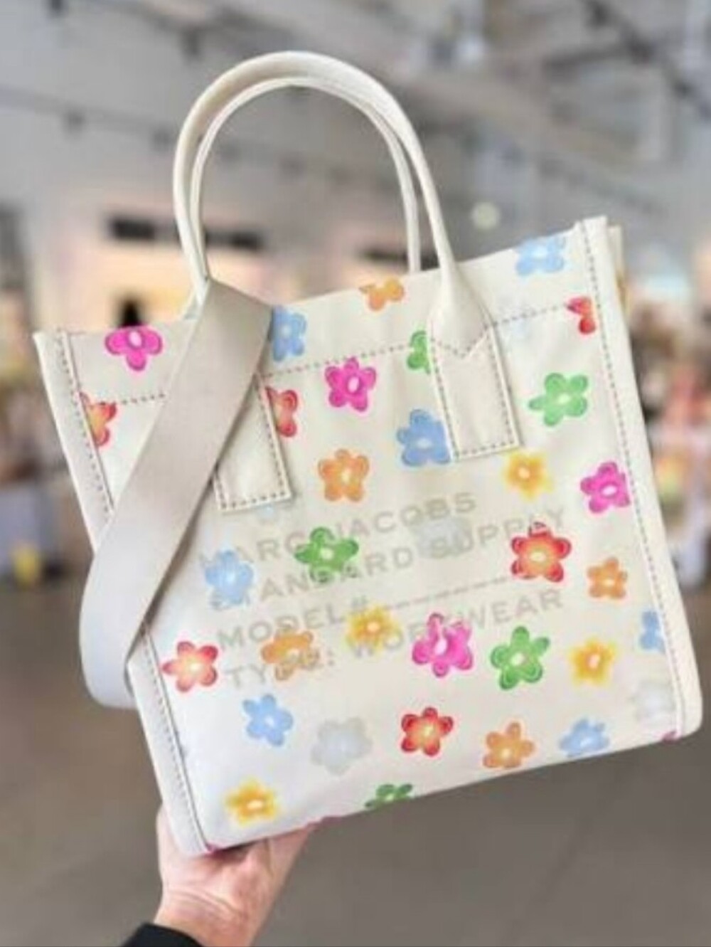 NWT Marc Jacobs Canvas Standard Supply Medium Tote 4P6HTT0195H02 White Multi